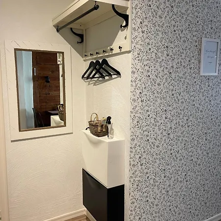 Cozy With Private Bedroom