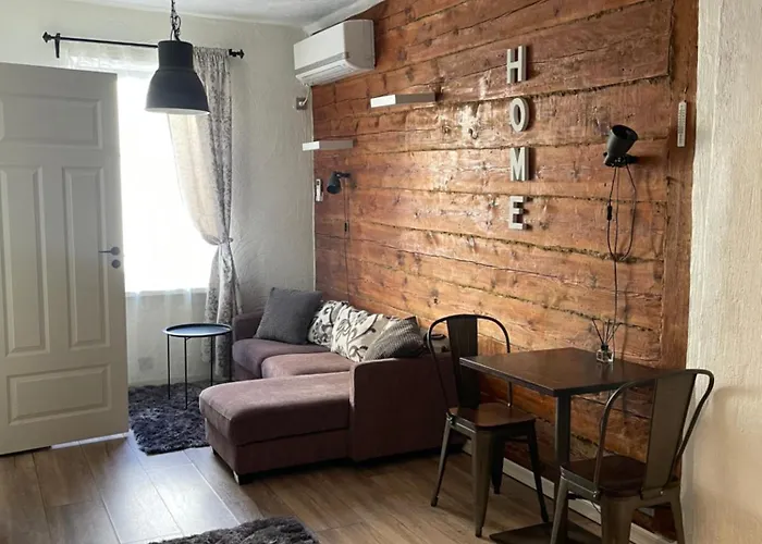 Cozy With Private Bedroom Lägenhet